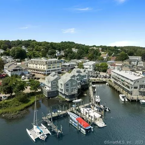 3 Water St #401, Groton, CT 06355