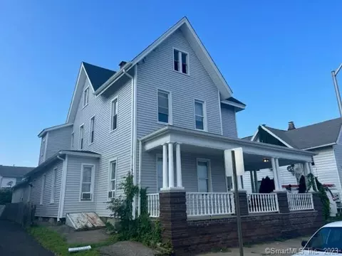 63 5th St, Derby, CT 06418