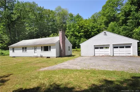 126 Cobble Rd, Kent, CT 06757