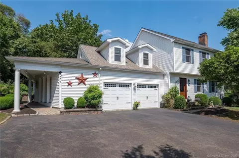 59 Todds Hill Rd, Branford, CT 06405