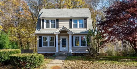 41 Hayes St, Meriden, CT 06451