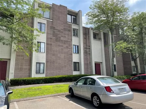 266 Burgundy Hill Ln #266, Middletown, CT 06457
