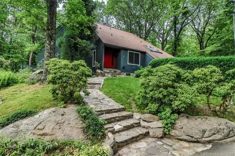 49 Seventy Acre Rd, Redding, CT 06896