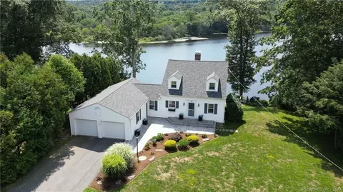 64 Laurel Dr, Woodstock, CT 06281
