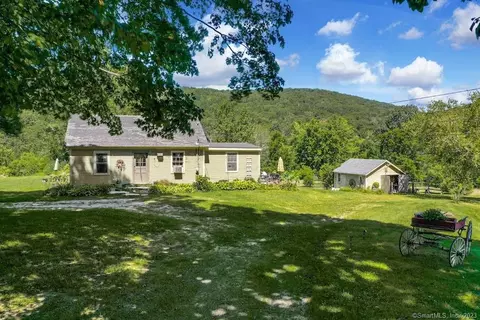 33 Wheaton Rd, Washington, CT 06777 photo 1
