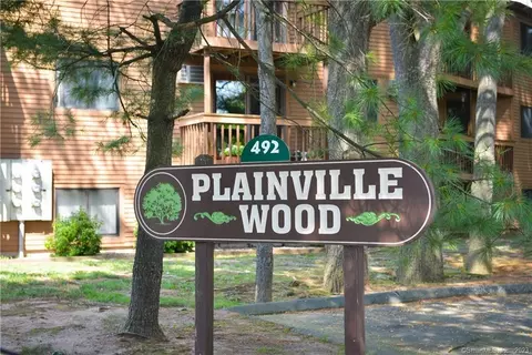 492 East St #5, Plainville, CT 06062