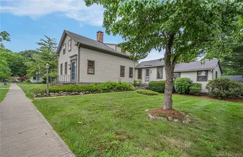 29 North St, Guilford, CT 06437