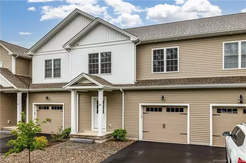 29 Covey Rd #20, Burlington, CT 06013