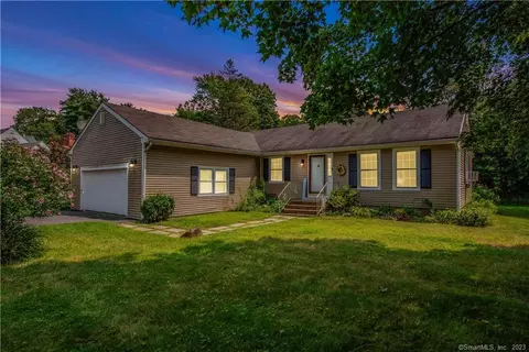 96 Sloper Ln, Cheshire, CT 06410