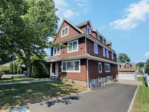7 Auburn St, Norwalk, CT 06854