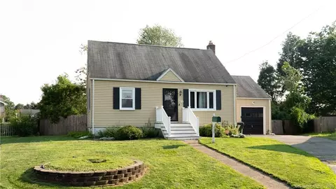 33 Salem Rd, East Hartford, CT 06118