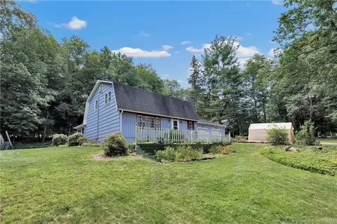 143 Longfellow Rd, Shelton, CT 06484