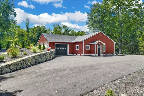 340 S Main St, Newtown, CT 06470