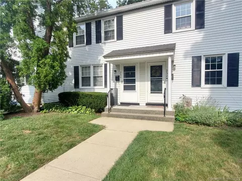 250 Sylvan Knoll Rd, Stamford, CT 06902