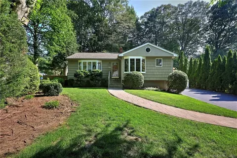 143 Bird Ln, Milford, CT 06460