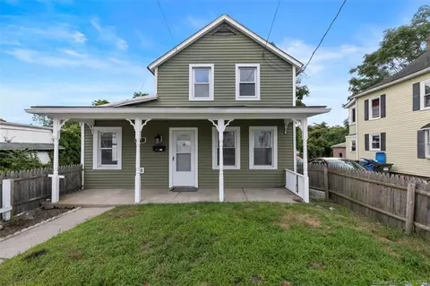 479 N Main St, Norwich, CT 06360