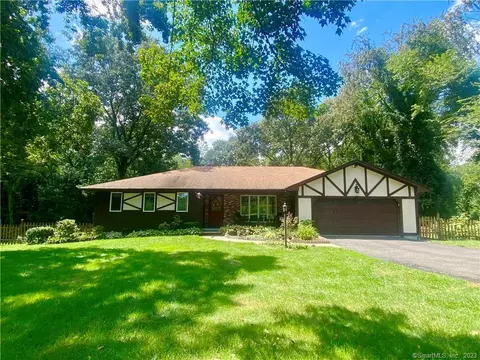 371 Powder Hill Rd, Middlefield, CT 06455