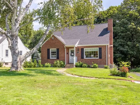 43 Church St, Berlin, CT 06037