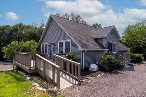138 Ward Ave, Moosup, CT 06354