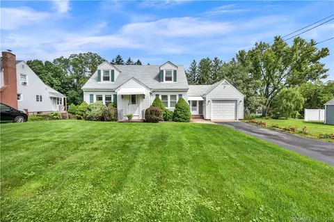 1 Victoria Rd, Portland, CT 06480