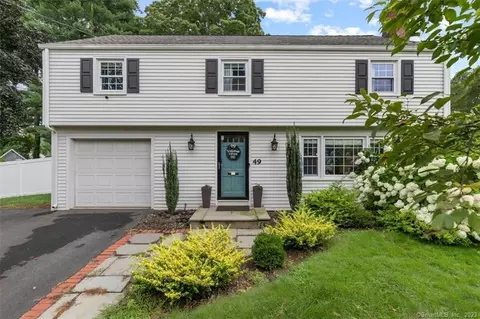 49 Cherryfield Dr, West Hartford, CT 06107