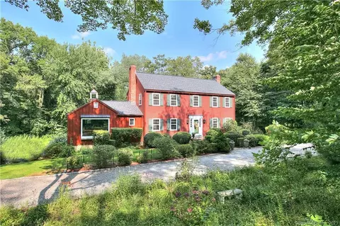96 Morehouse Rd, Easton, CT 06612