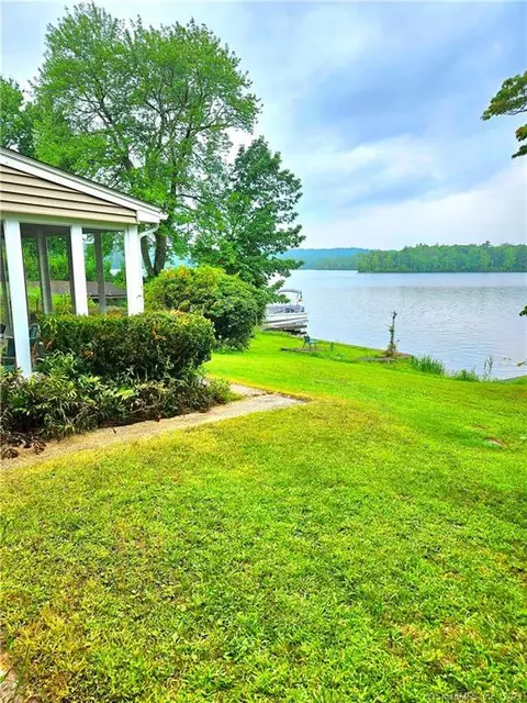 203 Lake Shore Dr, Lebanon, CT 06249