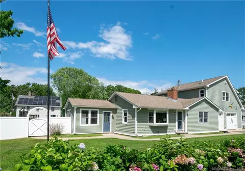 6 Willard St, Old Saybrook, CT 06475