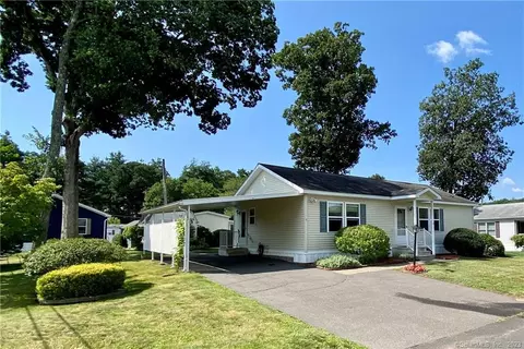 9 Oak Rd, Southington, CT 06489