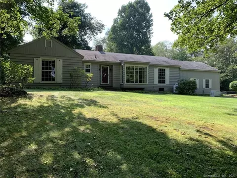 2 Cherry Ln, Ridgefield, CT 06877