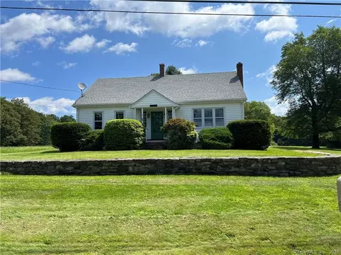 385 Pumpkin Hill Rd, Ashford, CT 06278