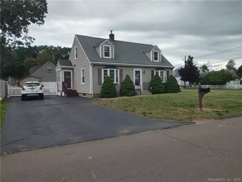 9 Arthur Rd, East Haven, CT 06512