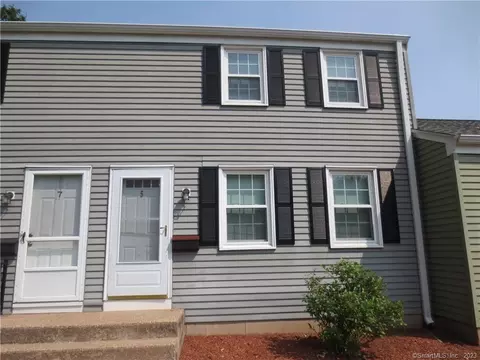 5 Redbud Ln #5, Glastonbury, CT 06033
