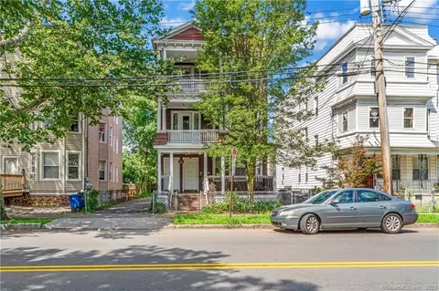 628 Ferry St, New Haven, CT 06513