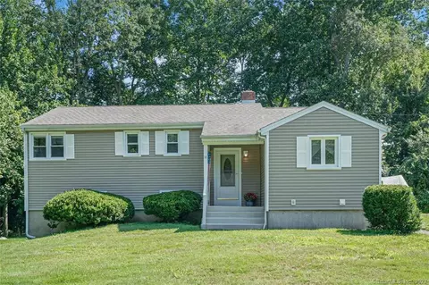 38 Pemberton Dr, Trumbull, CT 06611