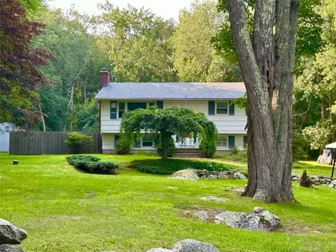 22 Kelseytown Bridge Rd, Clinton, CT 06413
