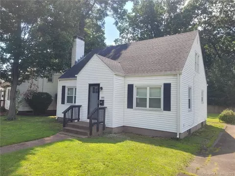 680 Middle Tpke W, Manchester, CT 06040