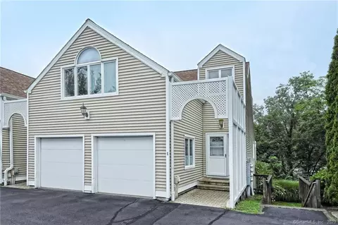 3265 Whitney Ave #6, Hamden, CT 06518