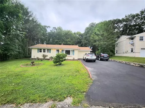 275 Courtland Ave, Waterbury, CT 06705