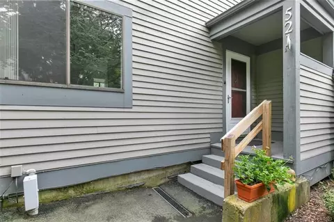 521 Pilgrim Hbr #521, Wallingford, CT 06492