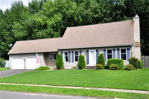 21 Foxcroft Rd, Enfield, CT 06082
