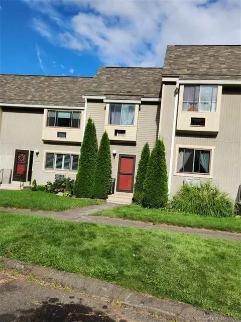 560 Yale Ave #46, Meriden, CT 06450