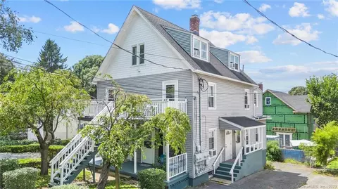 111 Kneen St, Shelton, CT 06484