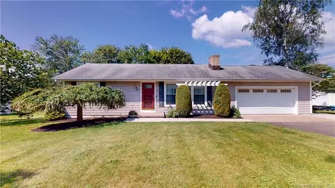 2 Charcoal Ridge West Rd, New Fairfield, CT 06812