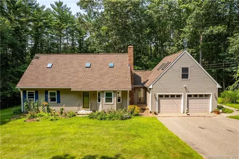 38 Navratil Rd, Willington, CT 06279