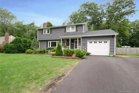 160 Edgewood Dr, South Windsor, CT 06074
