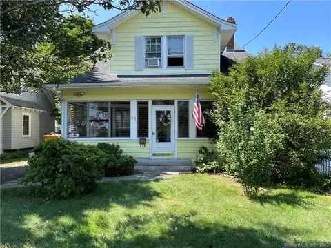 55 Pauline St, Stratford, CT 06615