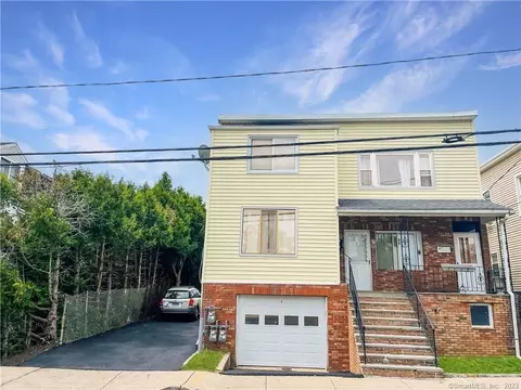 47 Dean St, Stamford, CT 06902