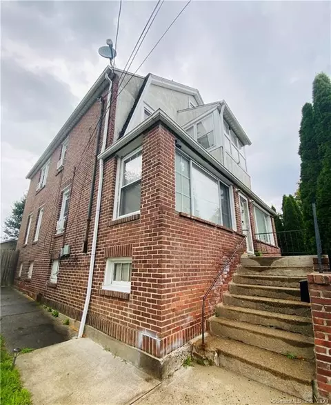 94 Balsam Ave, Bridgeport, CT 06606