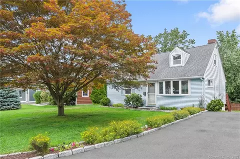 20 Andover Rd, Stamford, CT 06902